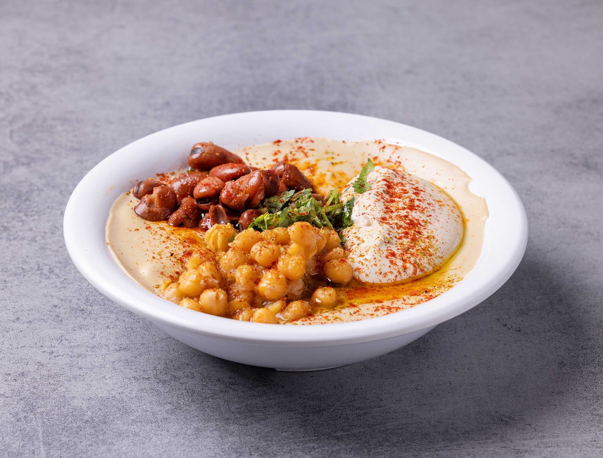 חומוס בהרכבה — צילום מעמוד המקור