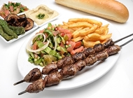 2 שיפודי לבבות בבגט 2 שיפודי לבבות בבגט יעקב קבב בקרית חיים