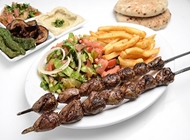 2 שיפודי לבבות בפיתה 2 שיפודי לבבות בפיתה יעקב קבב בקרית חיים