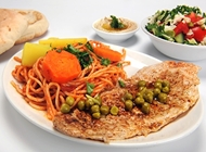 חזה עוף במגשית מפגש הפלאפל התימני גבעתיים