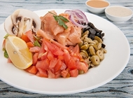 סלט סלמון סלט סלמון ד"ר פיצה ירושלים
