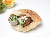 מיני פיתה פלאפל ג'ינה מיני פיתה פלאפל ג'ינה פלאפל ג'ינה שוקן תל אביב