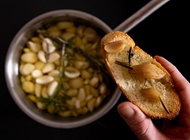 טוסטוני שום טוסטוני שום פיצרלה טבריה