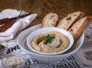 טחינה וקציפת חציל (מנה טבעונית) טחינה וקציפת חציל (מנה טבעונית) Urbano אורבנו יפו