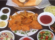 שניצל במגשית שניצל במגשית פלאפל שווארמה הכרם באר שבע