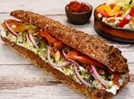 חצי סנדוויץ' חצי סנדוויץ' הכריך הטעים קישריה גבעתיים