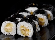 Maki Salmon skin Atza Romema Jerusalem ירושלים