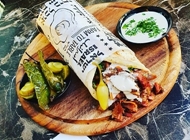 שווארמה בלאפה שווארמה בלאפה באבוש אוכל רחוב ישראלי ירושלים