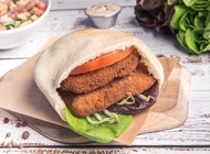 שניצל דג בפיתה שניצל דג בפיתה רוסטר רעננה
