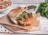 שניצל טבעוני בפיתה שניצל טבעוני בפיתה רוסטר רעננה