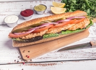 חזה עוף מרינדה בבאגט חזה עוף מרינדה בבאגט רוסטר רעננה