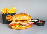 חזה עוף בלחמנייה + צ'יפס זד בורגר חולון