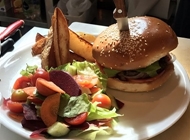 המבורגר קטניות המבורגר קטניות נוקטורנו ירושלים