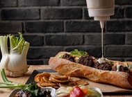 קציצות בקר בבגט קציצות בקר בבגט בגטוס אשדוד