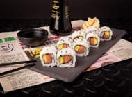 סלמון אבוקדו I/O סלמון אבוקדו I/O Wok A Way ווק אווי רמת השרון