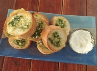 לחם שום לחם שום קפה בלפור פתח תקווה