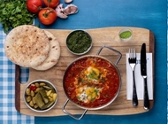 שקשוקה חצילים שקשוקה חצילים חומוס כספי הוד השרון