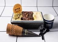 גלידה במשקל חצי ק"ג גלידה במשקל חצי ק"ג גולדה עזריאלי מודיעין - כשר
