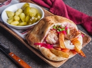 שישליק הודו בפיתה שישליק הודו בפיתה טורו גריל ראשון לציון