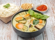 33. מרק קארי ירוק עם בקר (Beef) 33. מרק קארי ירוק עם בקר (Beef) נינג תאי פוד תל אביב יפו