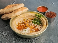 חומוס גרגירים חומוס גרגירים חומוסיית הבקתה תל אביב