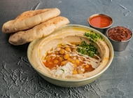 חומוס גרגירים חומוס גרגירים חומוסיית הבקתה תל אביב