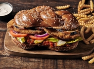 שניצל בחלה שניצל בחלה פאזל בורגר חולון - כשר
