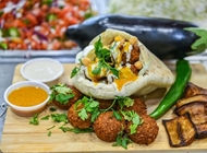 מנת פלאפל מנת פלאפל פלאפל מוסא נתניה