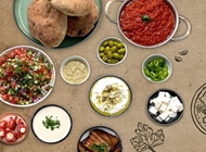 מארז שקשוקה משפחתי עד הבית מארז שקשוקה משפחתי עד הבית פלאפל בריבוע גבעתיים