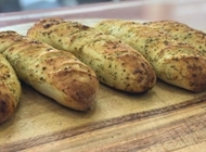 לחם שום מוקרם לחם שום מוקרם פיצה פאפאלינו אשדוד