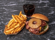 Blumenthal Burger COMBO Blumenthal Burger COMBO TLBS חנות ההמבורגר הקטנה דיזינגוף