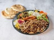 שווארמה במגש + 2 תוספות שווארמה הסולטן רמת גן