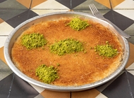 מגש כנאפה משפחתי טבעוני מגש כנאפה משפחתי טבעוני כנאפה אל ג'מילה תל אביב