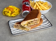 טוסט שווארמה + נקניק DUKU Meat Bar דוקו מיט בר