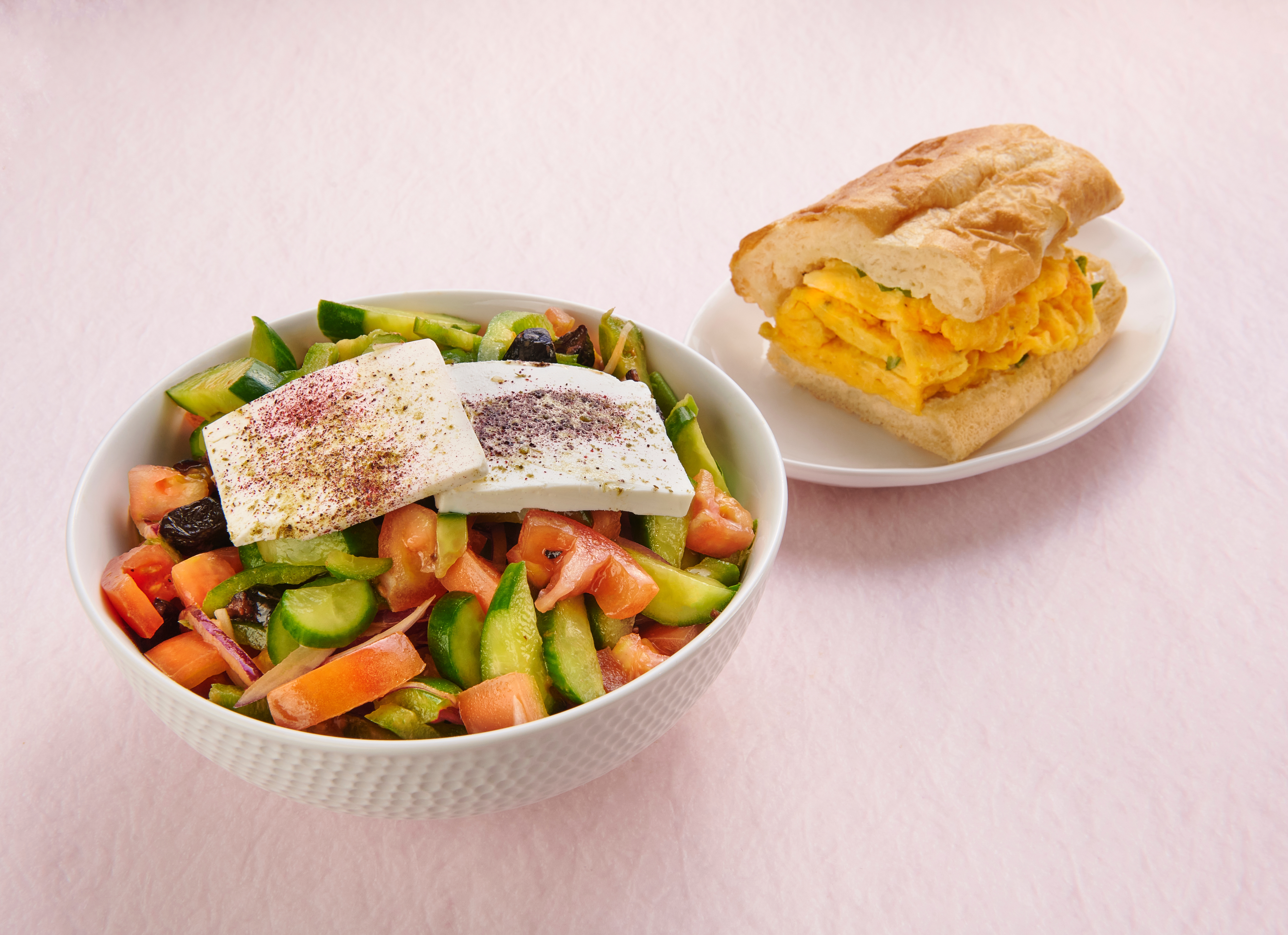 עסקית סלט + כריך דליז פתח תקווה