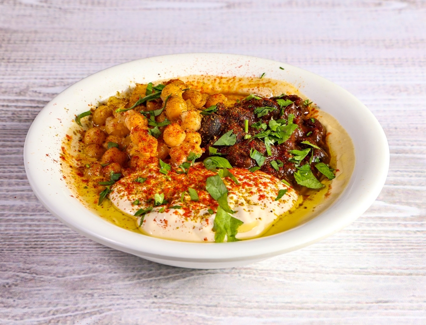 חומוס משולב | גרגרים, פול וטחינה יריד האוכל דיזנגוף סנטר תל אביב