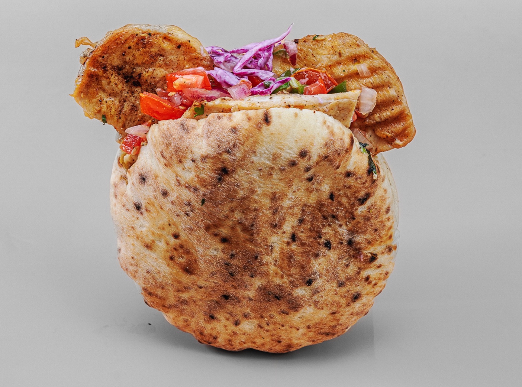 מחזה עוף המעורב של אופק טירת כרמל