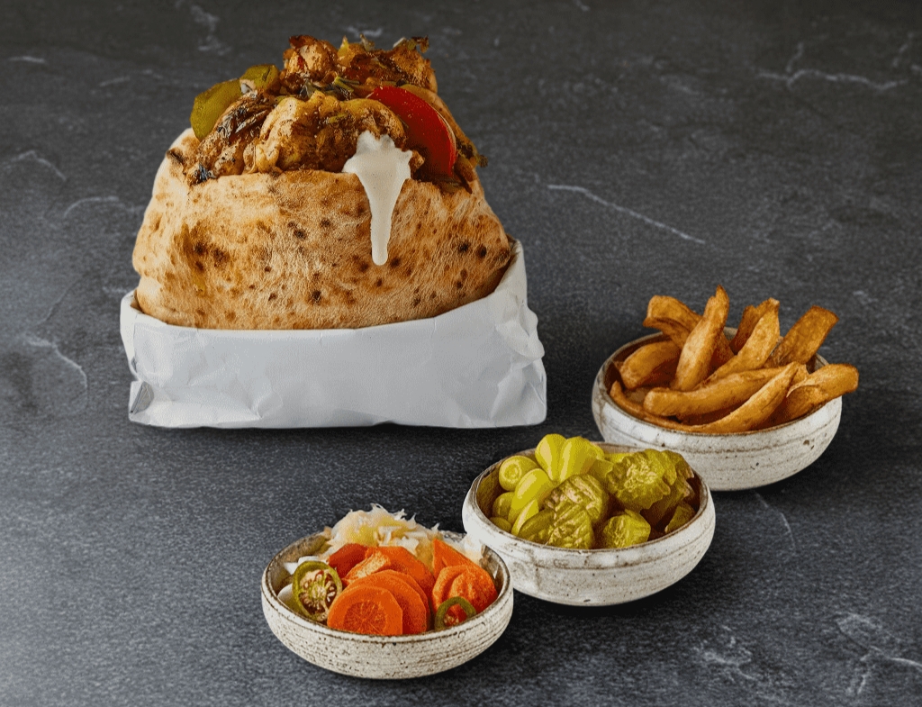 ארוחת פרגית, צ'יפס ושתייה באבא ג'ים מודיעין