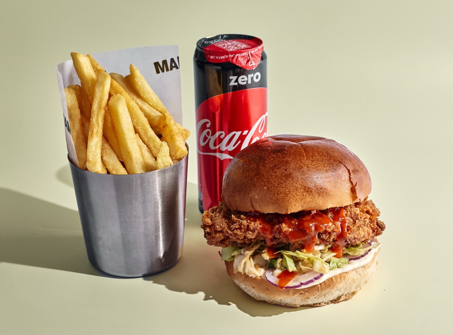 ארוחת Korean Fried Chicken מרלן בורגר גבעתיים