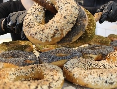 בייגלה רומני מלח הבייגלה של סבא מרקו קרית אתא