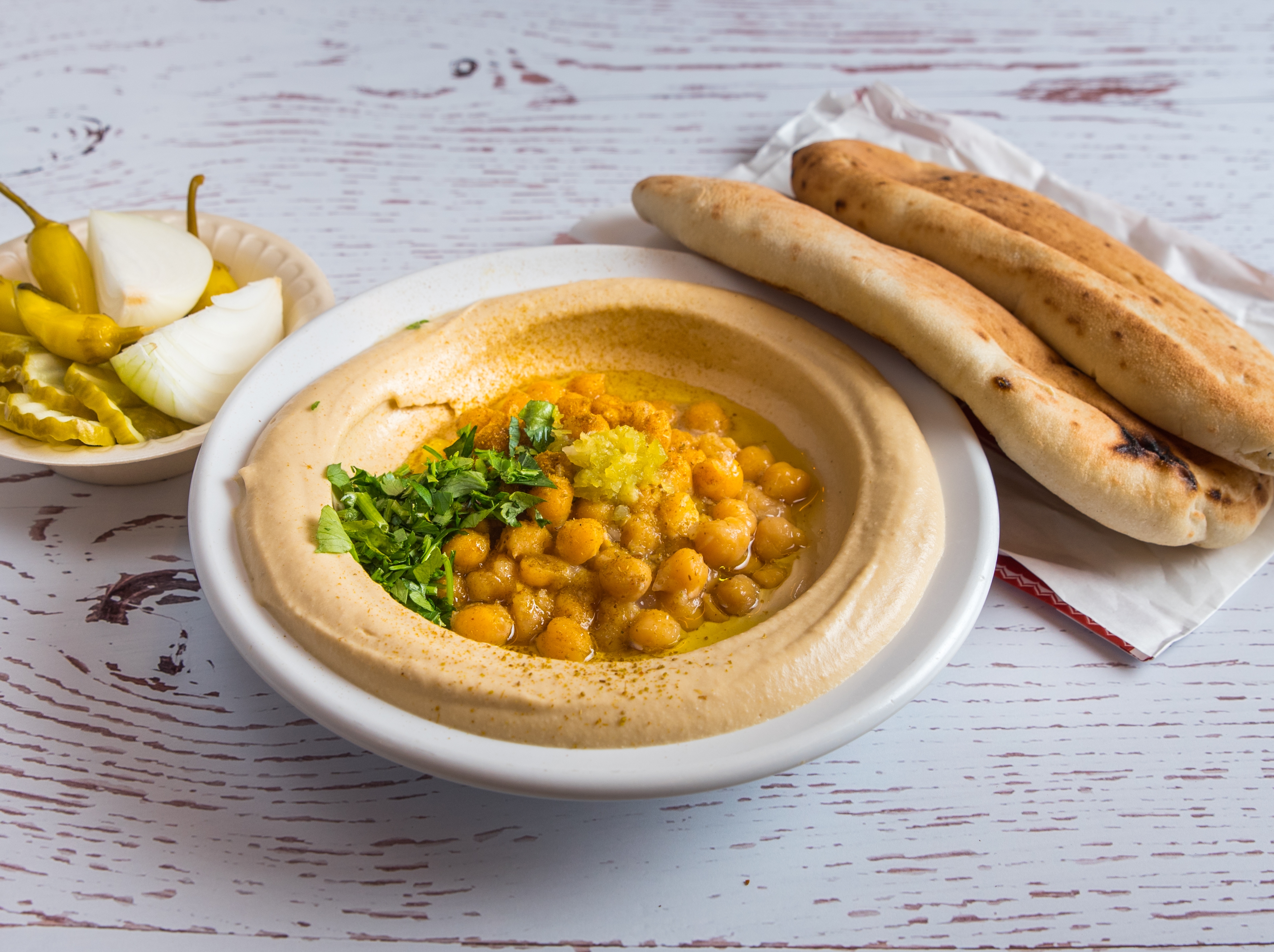 חומוס גרגירים חומוס יהונתן רמת גן
