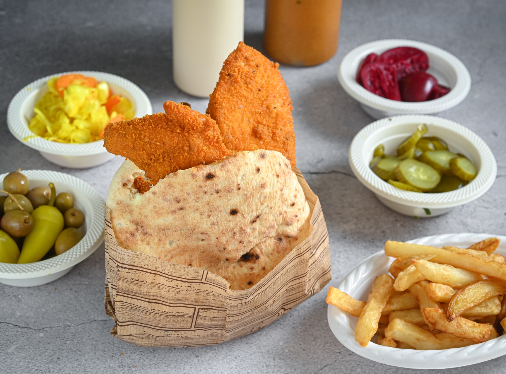 שניצל בפיתה שווארמה התאומים עפולה