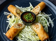 ספרינג רול עוף TOYO Sushi Bar טויו סושי בר גבעת זאב