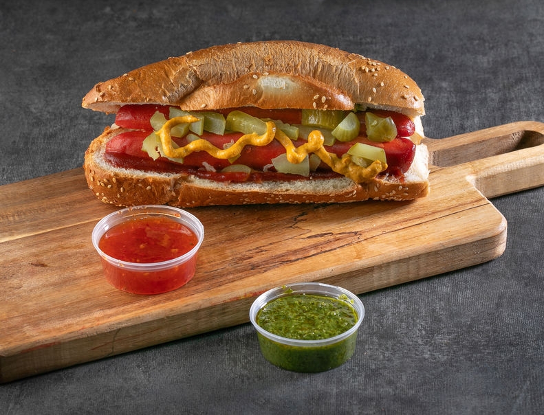 נקניקיה בלחמניה קלאסי בא לי בטוב בת ים
