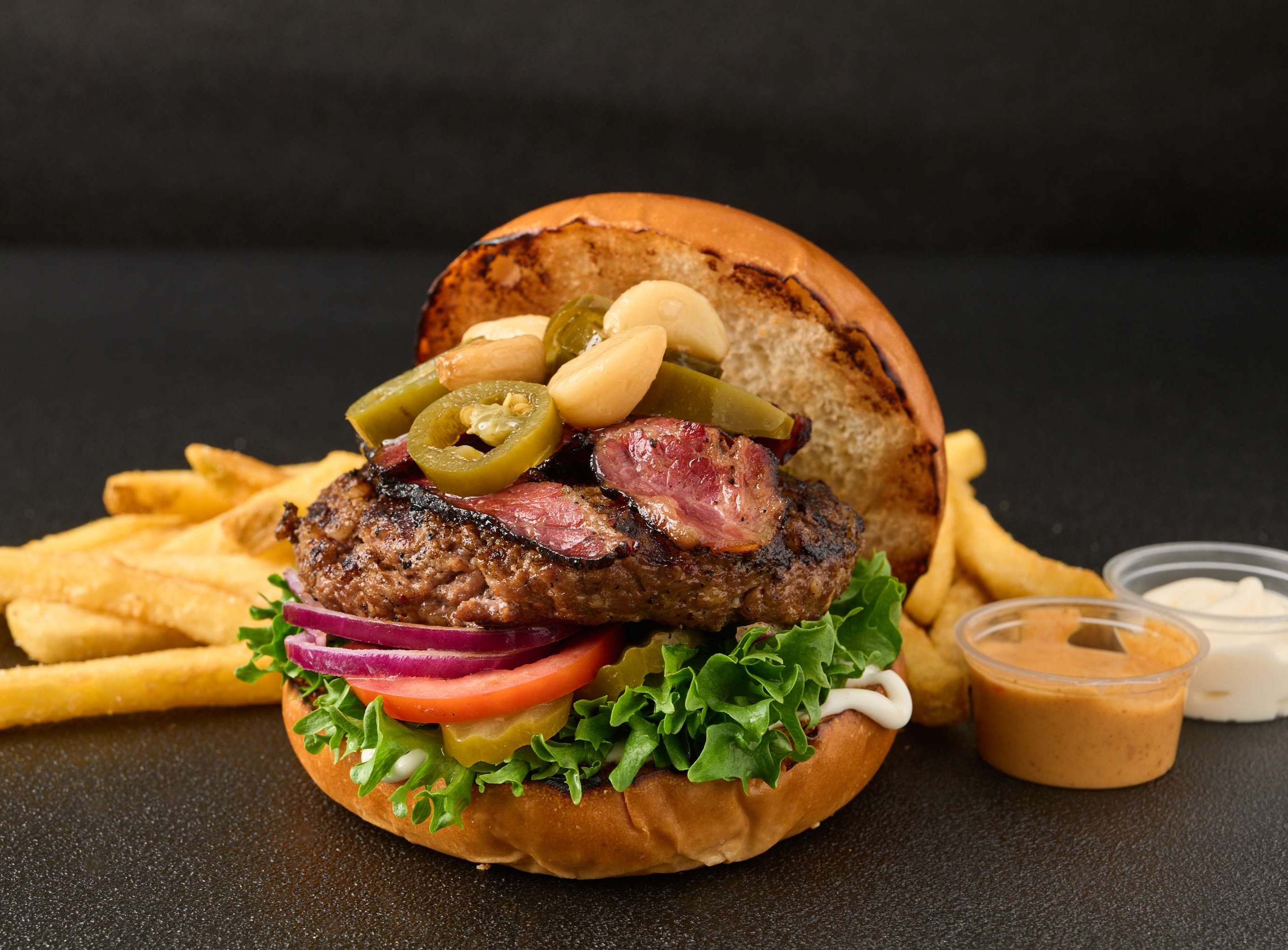 ULTIMATE CARNIVORE קרניבורו כפר יונה