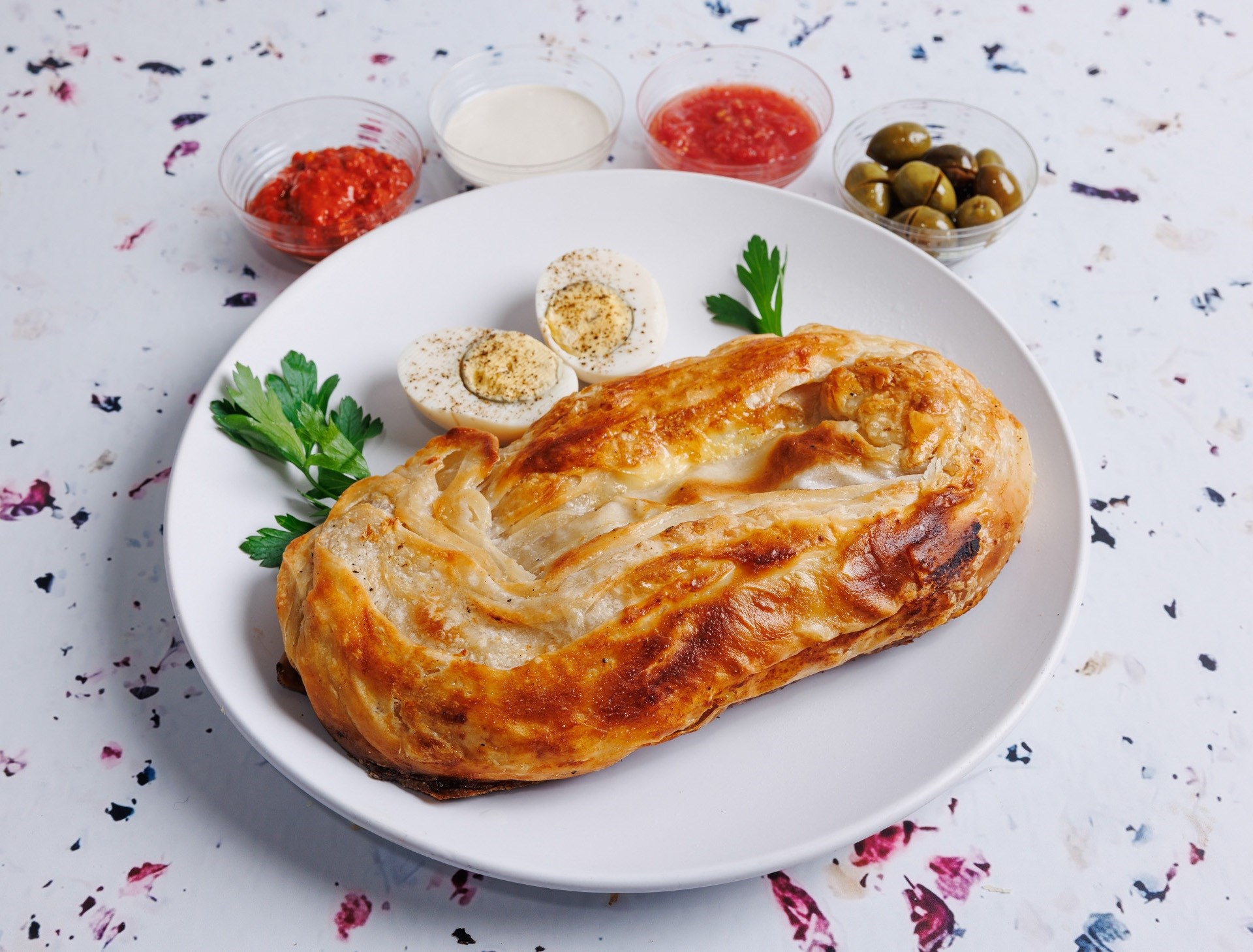 בורקס גבינה צ'רלי בורקס בת ים