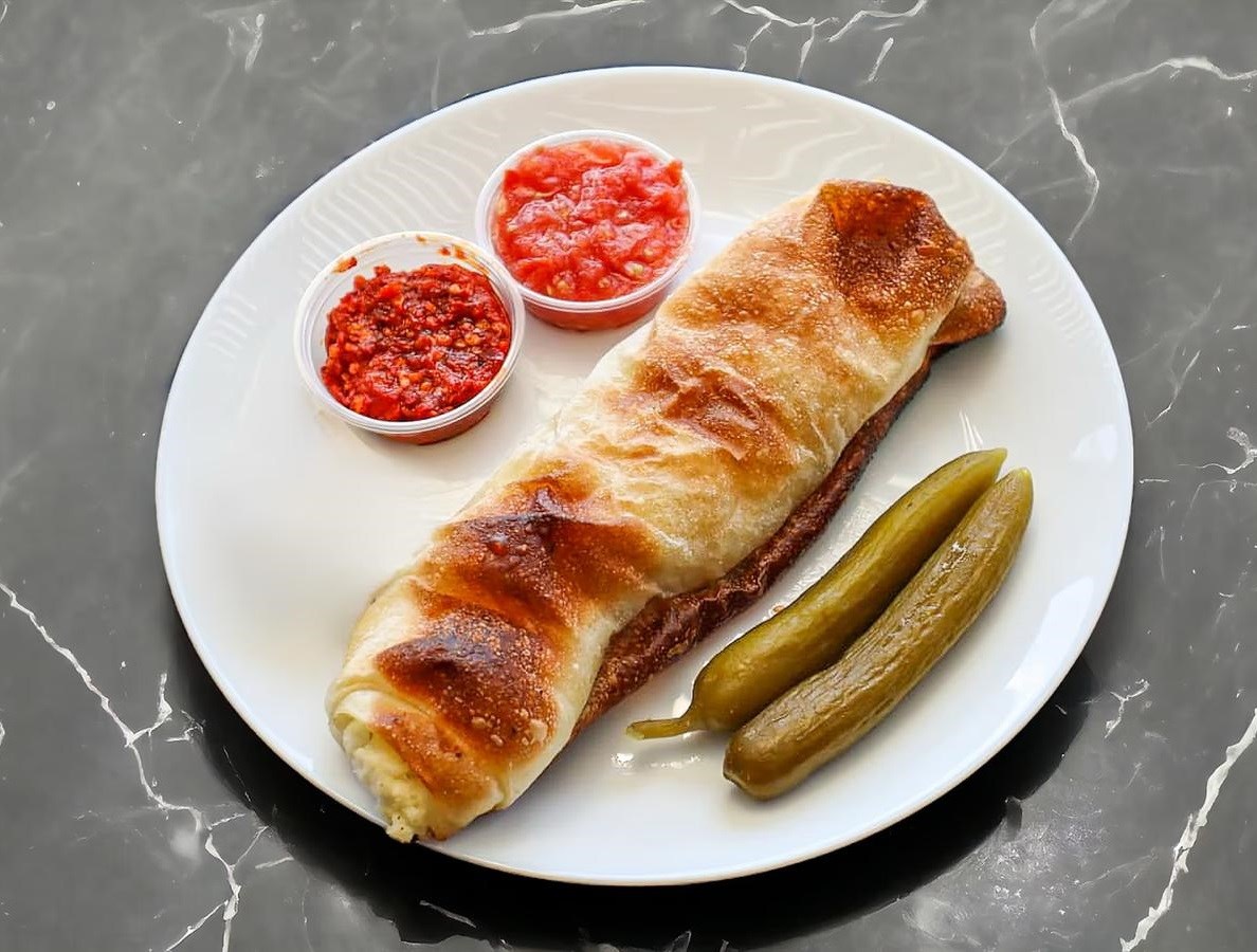 בורקס גבינה זיתים בורקס העגלה חיפה