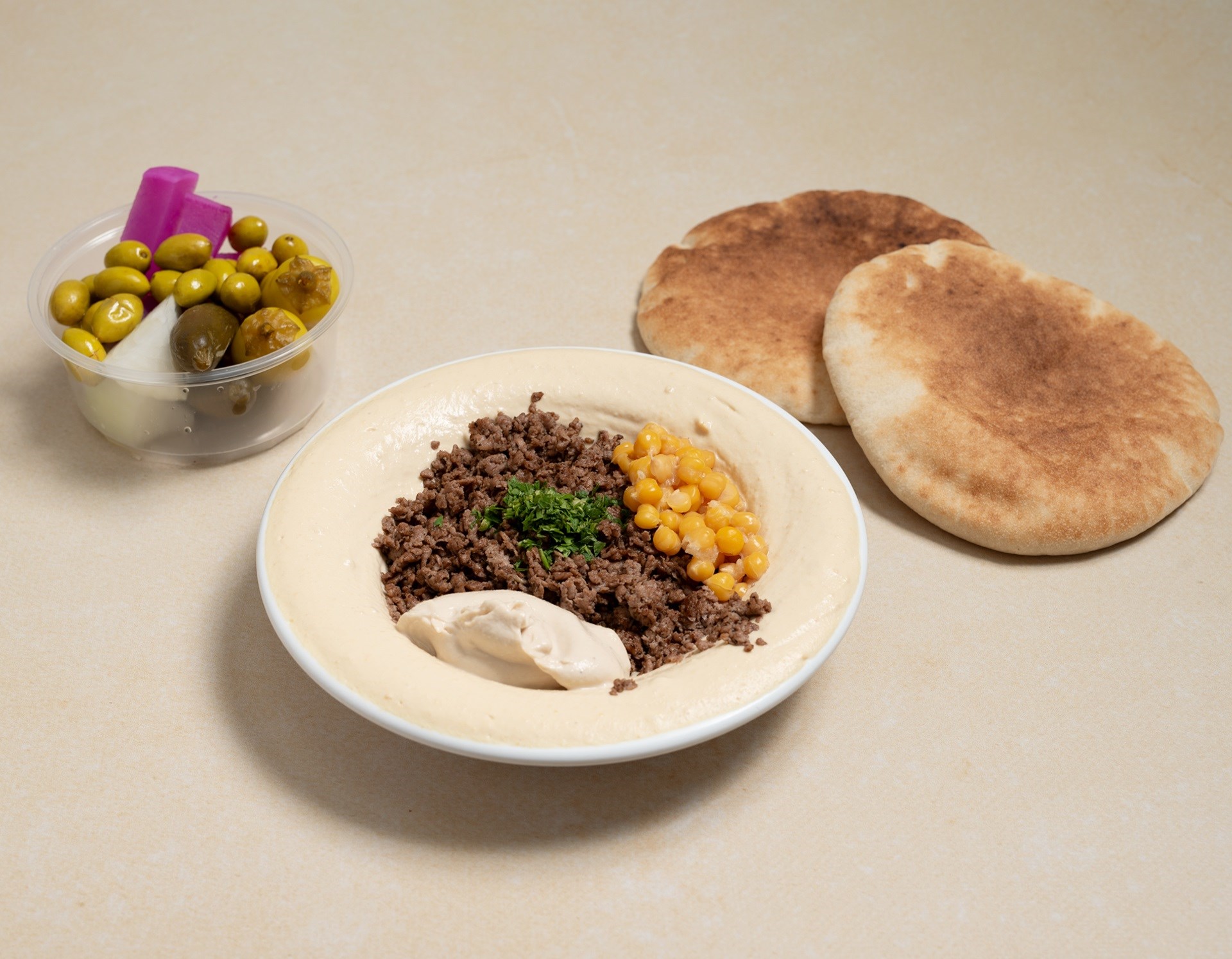 חומוס בהרכבה חומוסיית הקונגרסים חיפה
